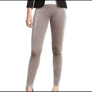 NEW! RDI Ultra High Waist Velvet Stretch Tights Size Small